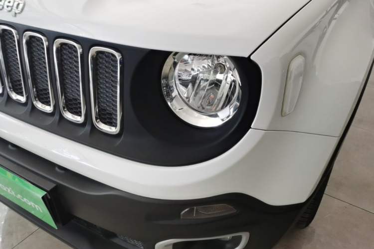 Used Jeep Renegade 2018 Connected Large Screen Version 180T Automatic High-Energy Edition Left Front Headlight