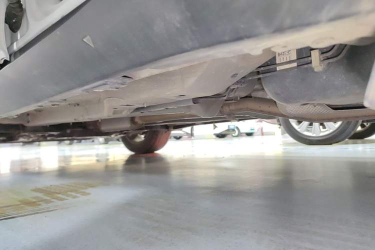 Used Jeep Renegade 2018 Connected Large Screen Version 180T Automatic High-Energy Edition Left Side Sill