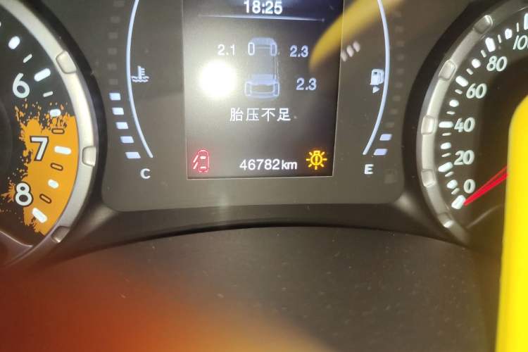 Used Jeep Renegade 2018 Connected Large Screen Version 180T Automatic Jingneng Version Odometer Close Up