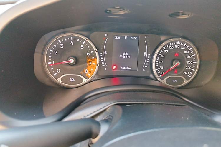Used Jeep Renegade 2018 Connected Large Screen Version 180T Automatic Jingneng Version Odometer Close Up