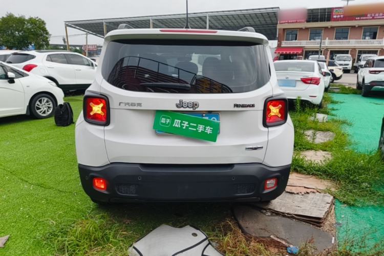 Used Jeep Renegade 2018 Connected Large Screen Version 180T Automatic High-Energy Edition Rear