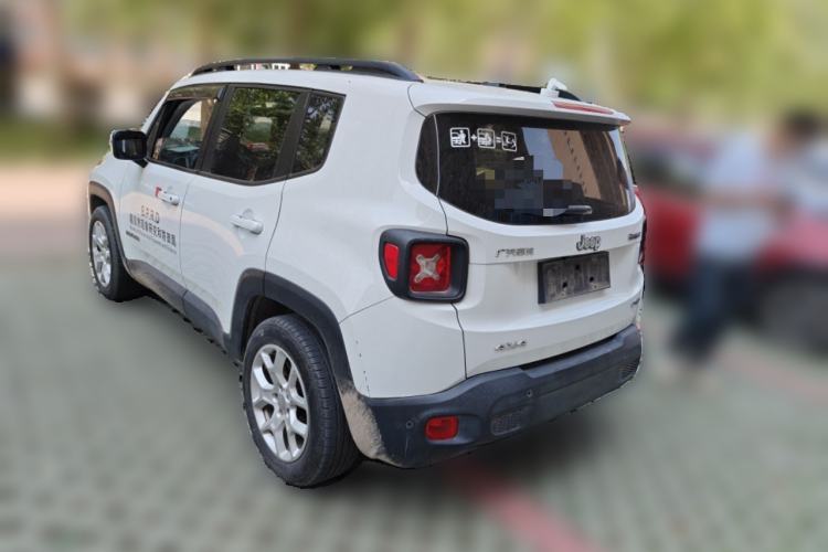 Used Jeep Renegade 2018 Connected Large Screen Version 180T Automatic High-Energy Edition Rear Left 45 Deg