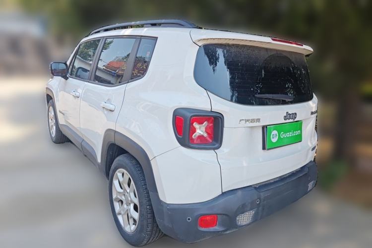 Used Jeep Renegade 2018 Connected Large Screen Version 180T Automatic High-Energy Edition Rear Left 45 Deg