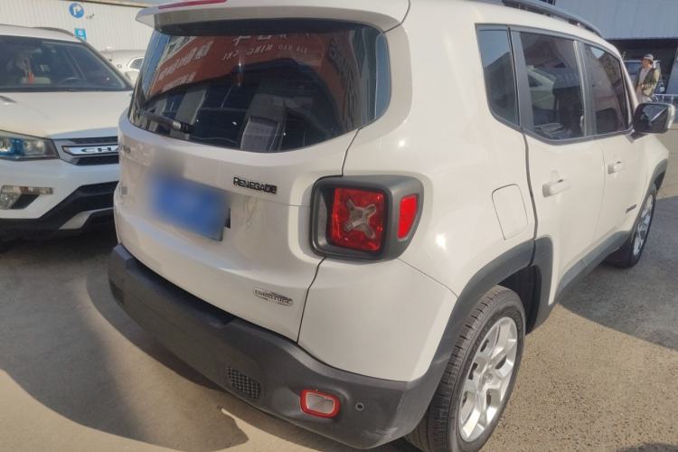 Used Jeep Renegade 2018 Connected Large Screen Version 180T Automatic High-Energy Edition Rear Right 45 Deg