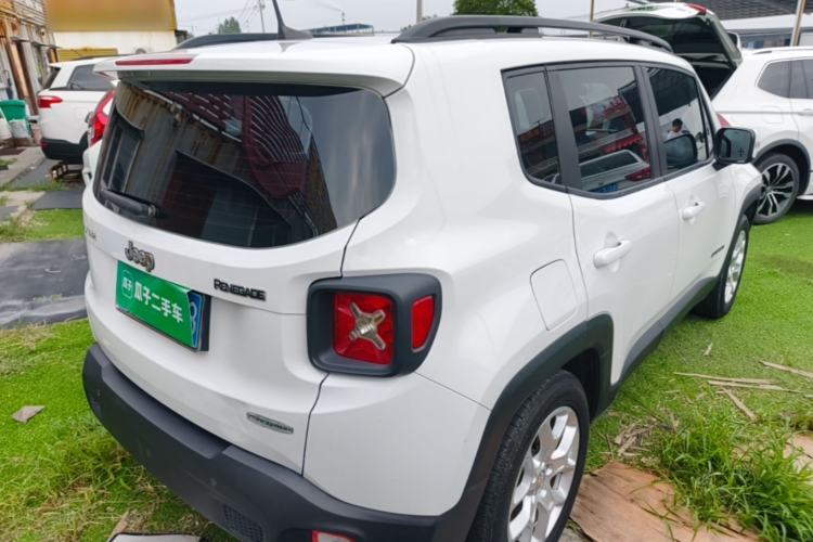 Used Jeep Renegade 2018 Connected Large Screen Version 180T Automatic High-Energy Edition Rear Right 45 Deg