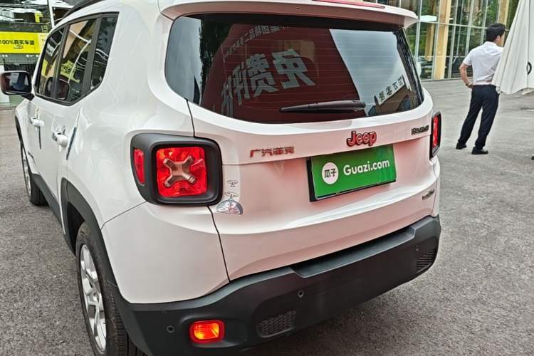 Used Jeep Renegade 2018 Connected Large Screen Version 180T Automatic High-Energy Edition Rear