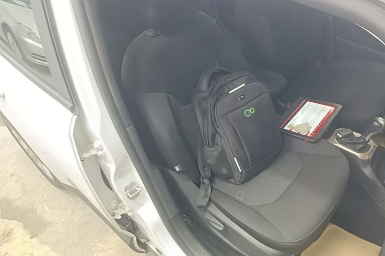 Used Jeep Renegade 2018 Connected Large Screen Version 180T Automatic Jingneng Version Right Front Seat