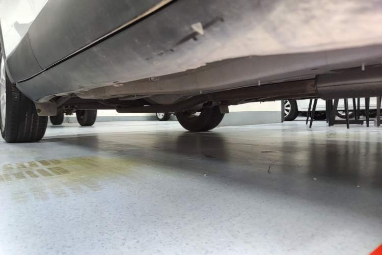 Used Jeep Renegade 2018 Connected Large Screen Version 180T Automatic High-Energy Edition Right Side Sill