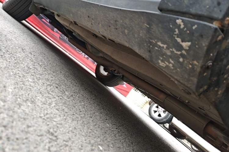 Used Jeep Renegade 2018 Connected Large Screen Version 180T Automatic High-Energy Edition Right Side Sill