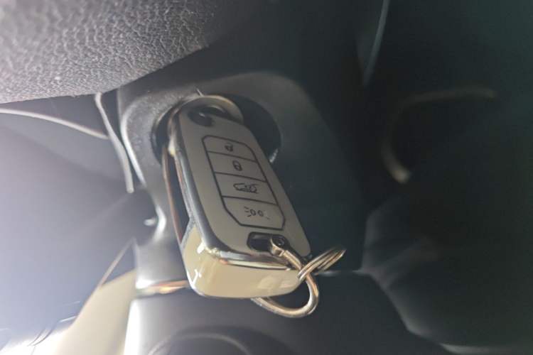 Used Jeep Renegade 2018 Connected Large Screen Version 180T Automatic High-Energy Edition Vehicle Key
