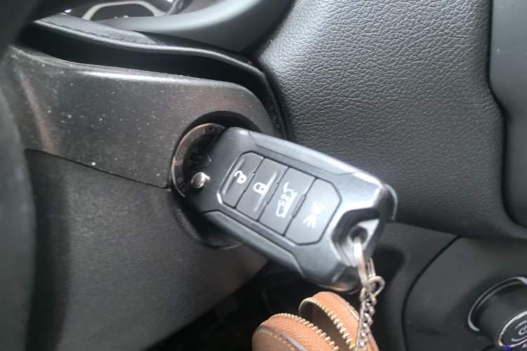 Used Jeep Renegade 2018 Connected Large Screen Version 180T Automatic High-Energy Edition Vehicle Key
