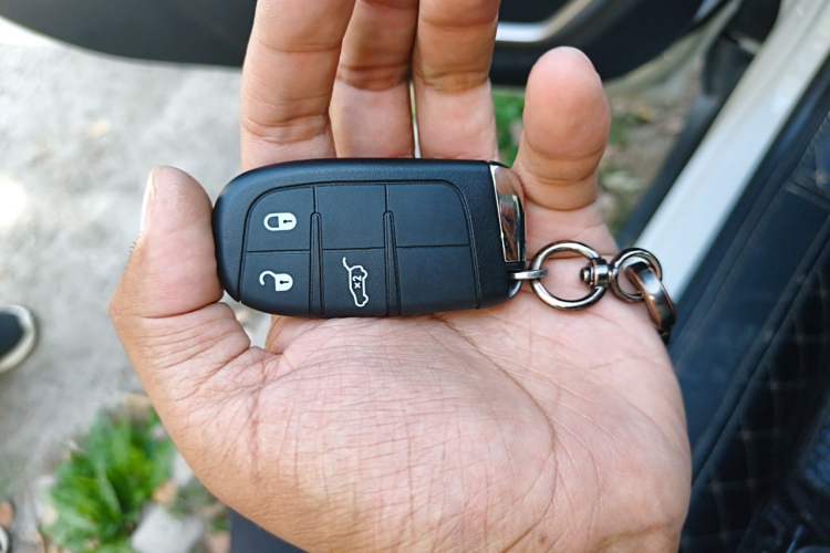 Used Jeep Renegade 2018 Connected Large Screen Version 180T Automatic Jingneng Version Vehicle Key