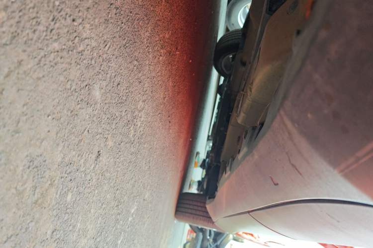 Used Jeep Renegade 2018 Connected Large Screen Version 180T Automatic Jingneng Version Chassis Rear Right