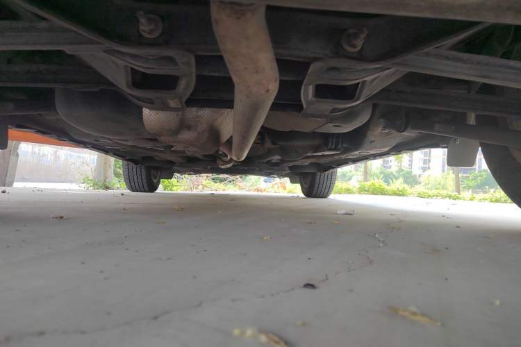 Used Jeep Renegade 2018 Connected Large Screen Version 180T Automatic Jingneng Version Chassis Rear
