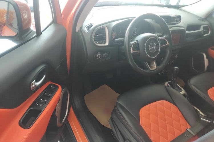 Used Jeep Renegade 2018 Connected Large Screen Version 180T Automatic Jingneng Version Driver Seat