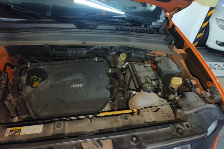 Used Jeep Renegade 2018 Connected Large Screen Version 180T Automatic High-Energy Edition Engine Bay Left
