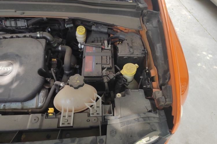 Used Jeep Renegade 2018 Connected Large Screen Version 180T Automatic Jingneng Version Engine Bay Left