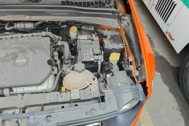 Used Jeep Renegade 2018 Connected Large Screen Version 180T Automatic Jingneng Version Engine Bay Left
