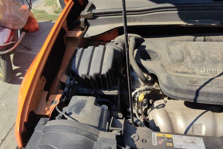 Used Jeep Renegade 2018 Connected Large Screen Version 180TS Automatic High-Energy Edition Engine Bay Right