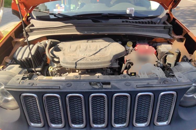Used Jeep Renegade 2018 Connected Large Screen Version 180TS Automatic High-Energy Edition Engine Bay
