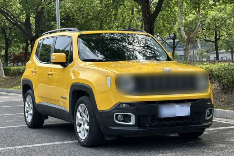 Used Jeep Renegade 2018 Connected Large Screen Version 180T Automatic High-Energy Edition Exterior 2