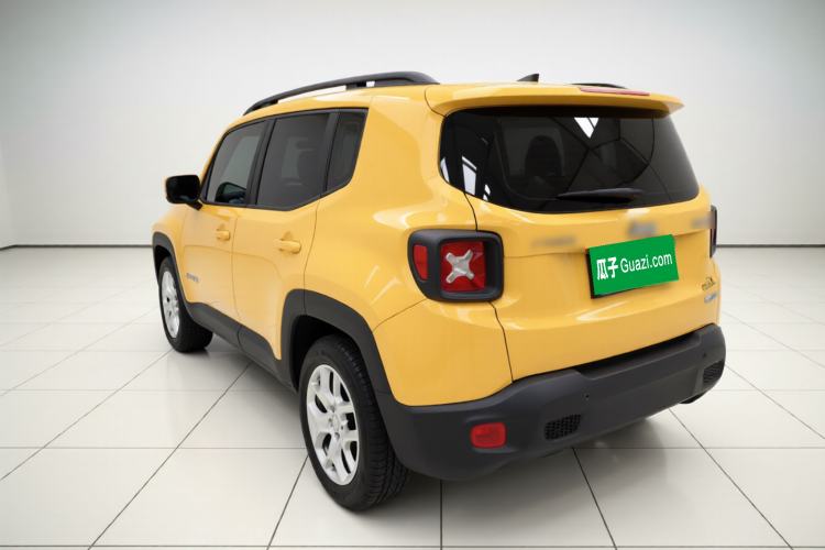 Used Jeep Renegade 2018 Connected Large Screen Version 180T Automatic High-Energy Edition Exterior 3