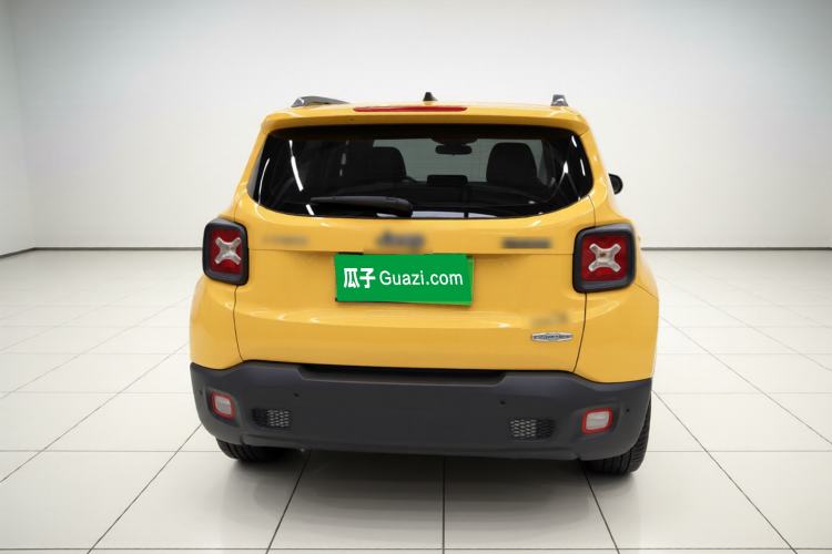 Used Jeep Renegade 2018 Connected Large Screen Version 180T Automatic High-Energy Edition Exterior 4