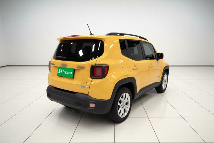 Used Jeep Renegade 2018 Connected Large Screen Version 180T Automatic High-Energy Edition Exterior 5
