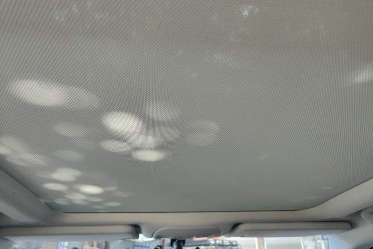Used Jeep Renegade 2018 Connected Large Screen Version 180T Automatic High-Energy Edition Headliner