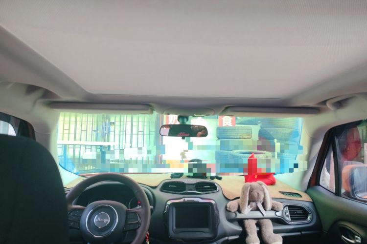Used Jeep Renegade 2018 Connected Large Screen Version 180T Automatic High-Energy Edition Headliner