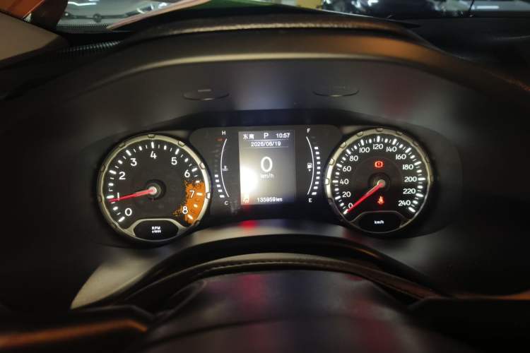 Used Jeep Renegade 2018 Connected Large Screen Version 180T Automatic High-Energy Edition Instrument Cluster