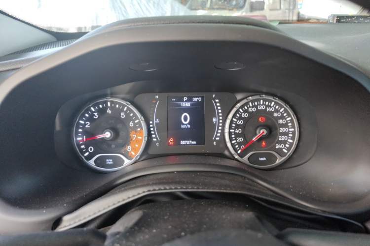 Used Jeep Renegade 2018 Connected Large Screen Version 180T Automatic High-Energy Edition Instrument Cluster
