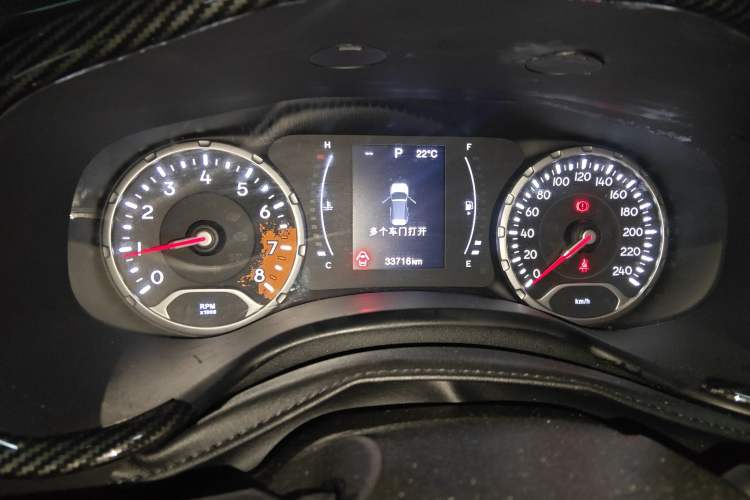 Used Jeep Renegade 2018 Connected Large Screen Version 180T Automatic High-Energy Edition Instrument Cluster