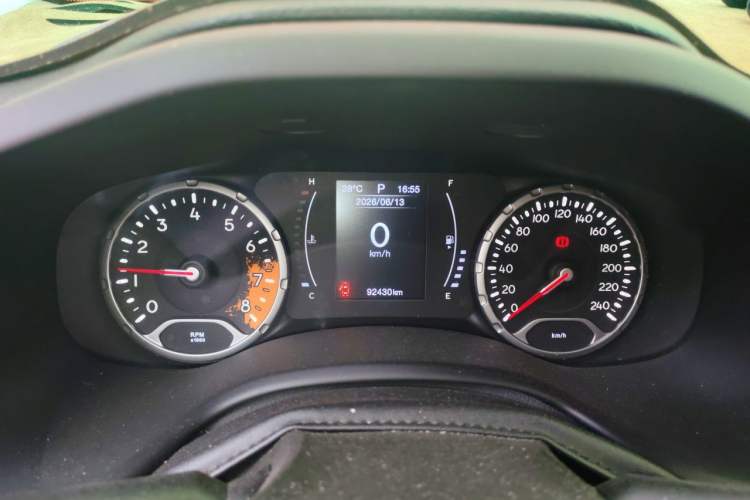 Used Jeep Renegade 2018 Connected Large Screen Version 180T Automatic High-Energy Edition Instrument Cluster