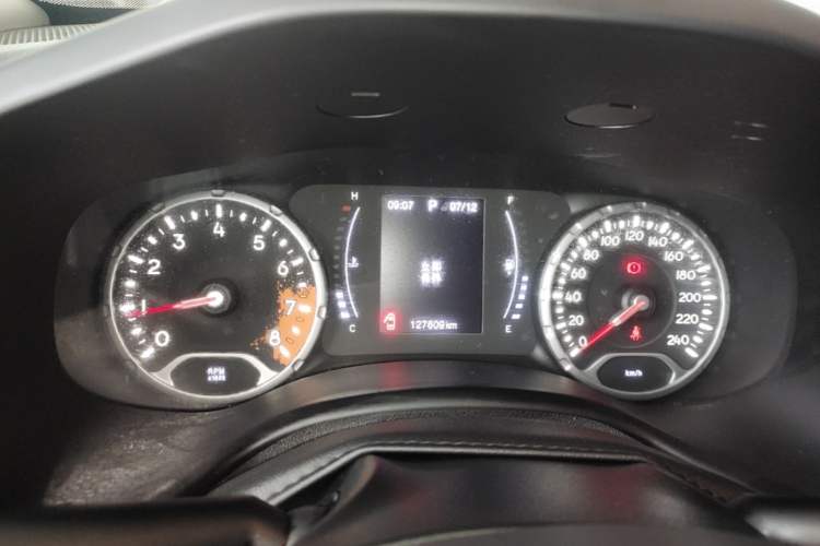 Used Jeep Renegade 2018 Connected Large Screen Version 180T Automatic High-Energy Edition Instrument Cluster