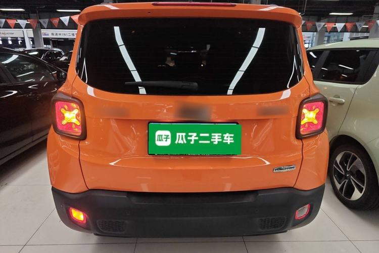 Used Jeep Renegade 2018 Connected Large Screen Version 180T Automatic High-Energy Edition Rear