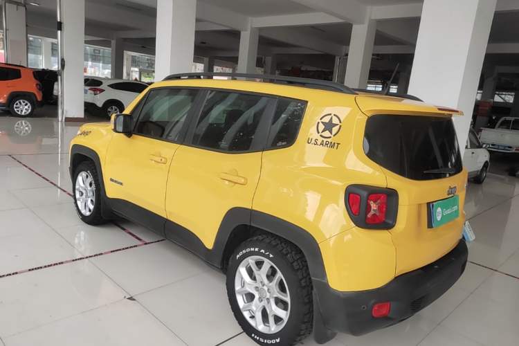 Used Jeep Renegade 2018 Connected Large Screen Version 180T Automatic High-Energy Edition Rear Left 45 Deg