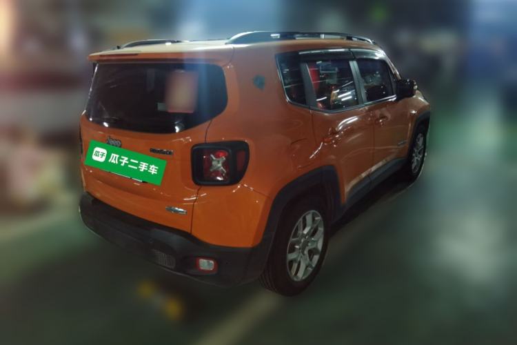 Used Jeep Renegade 2018 Connected Large Screen Version 180T Automatic High-Energy Edition Rear Right 45 Deg