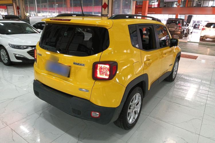 Used Jeep Renegade 2018 Connected Large Screen Version 180T Automatic High-Energy Edition Rear Right 45 Deg