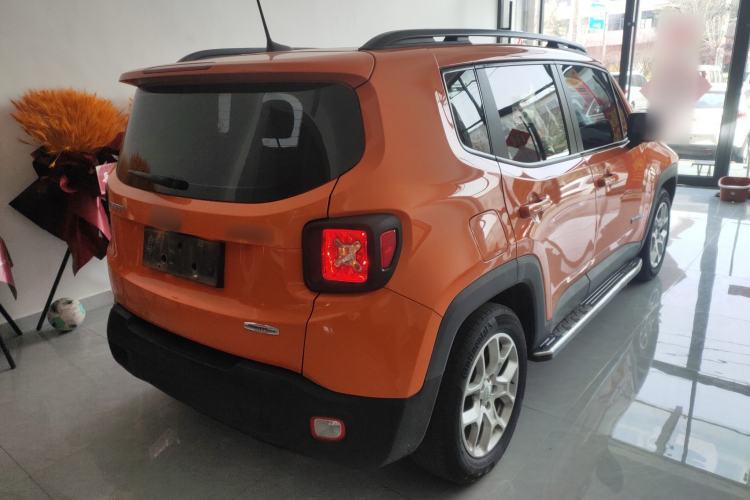 Used Jeep Renegade 2018 Connected Large Screen Version 180T Automatic Jingneng Version Rear Right 45 Deg