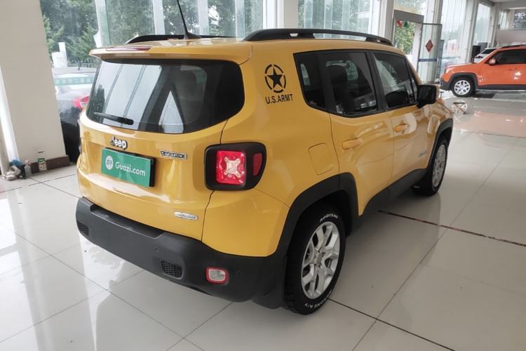 Used Jeep Renegade 2018 Connected Large Screen Version 180T Automatic High-Energy Edition Rear Right 45 Deg