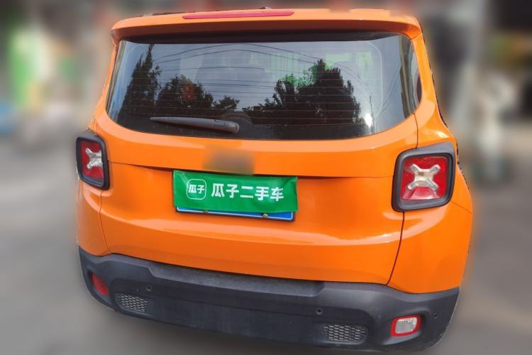 Used Jeep Renegade 2018 Connected Large Screen Version 180T Automatic High-Energy Edition Rear