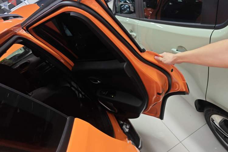 Used Jeep Renegade 2018 Connected Large Screen Version 180T Automatic High-Energy Edition Right Rear Door Interior