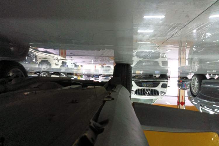 Used Jeep Renegade 2018 Connected Large Screen Version 180T Automatic High-Energy Edition Right Side Sill
