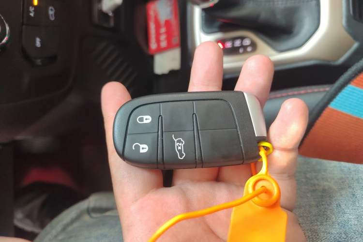 Used Jeep Renegade 2018 Connected Large Screen Version 180T Automatic Jingneng Version Vehicle Key