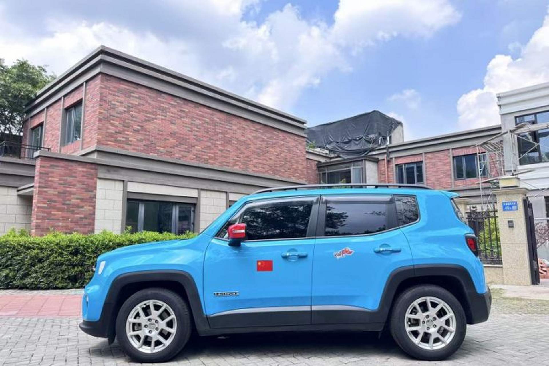 Used Jeep Renegade 2019 220T Automatic Leading Edition Exterior 5