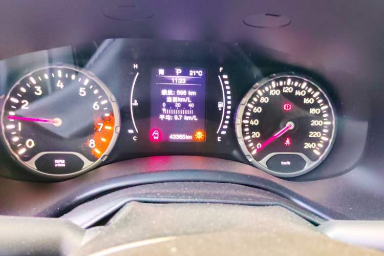 Used Jeep Renegade 2019 220T Automatic Leading Edition Instrument Cluster