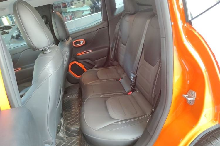 Used Jeep Renegade 2019 220T Automatic Elite Edition Left Rear Seat