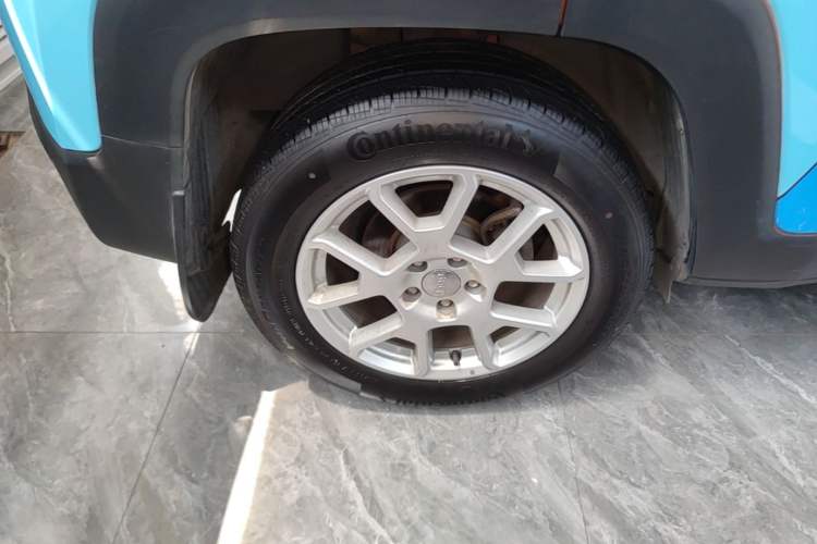 Used Jeep Renegade 2019 220T Automatic Elite Edition Right Rear Wheel Hub