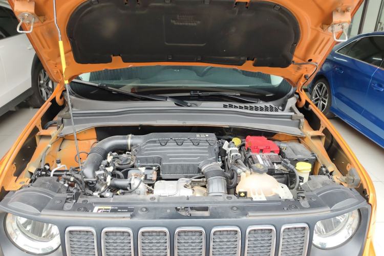 Used Jeep Renegade 2019 220T Automatic Leading Edition Engine Bay